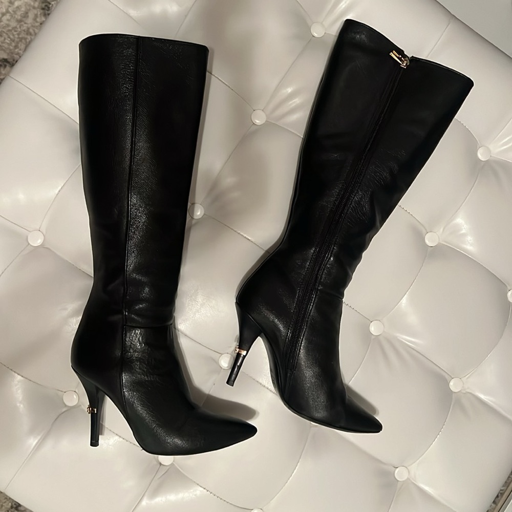 Knee High Stiletto Heeled Tory Burch Leather Boots